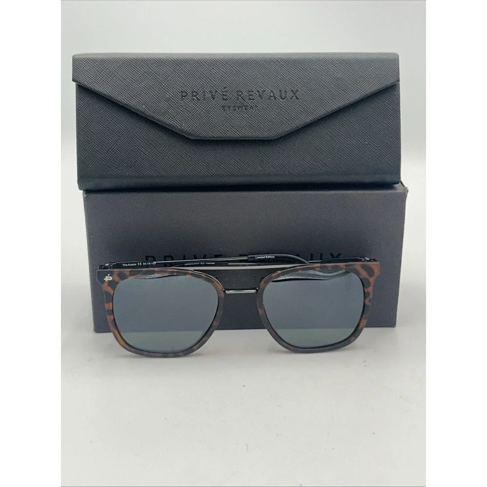 Prive Revaux Women's Sunglasses Brown Tortoise Shell The Aussie Case NIB